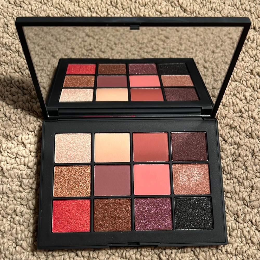 Nars extreme effects palette